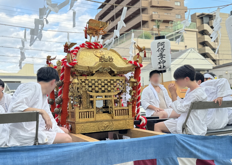 阿倍王子神社の大神様が乗られる神輿、御鳳輦（ごほうれん）