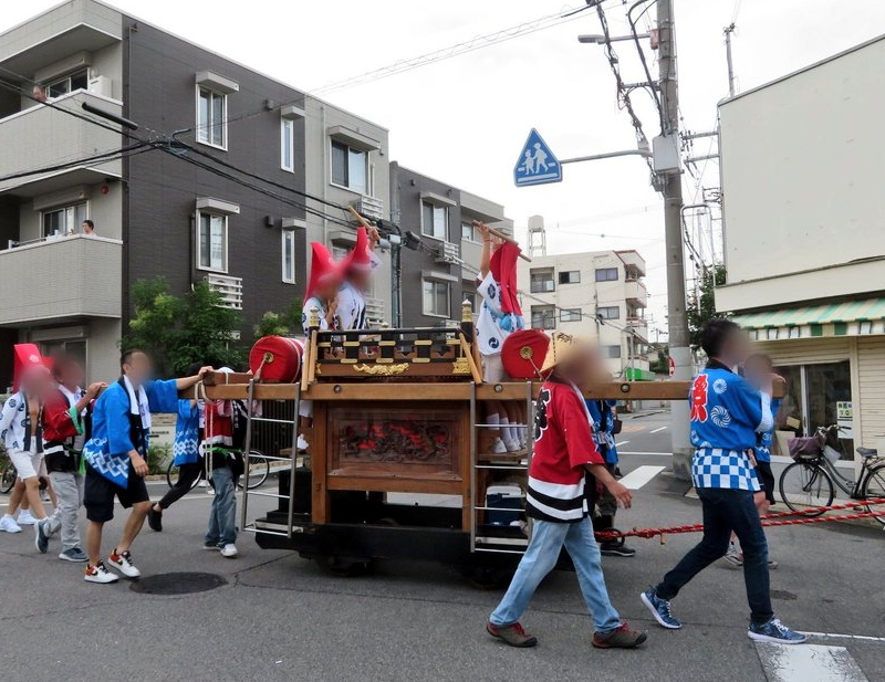 駒川　中井神社の夏祭り　みこし