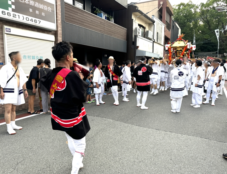 山坂神社　夏祭の神輿渡御