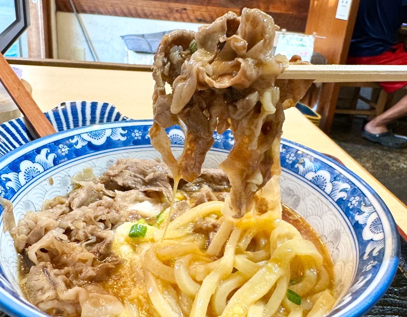 鶴ヶ丘　釜ひろの「スタミナぶっかけ」うどんの黒毛和牛