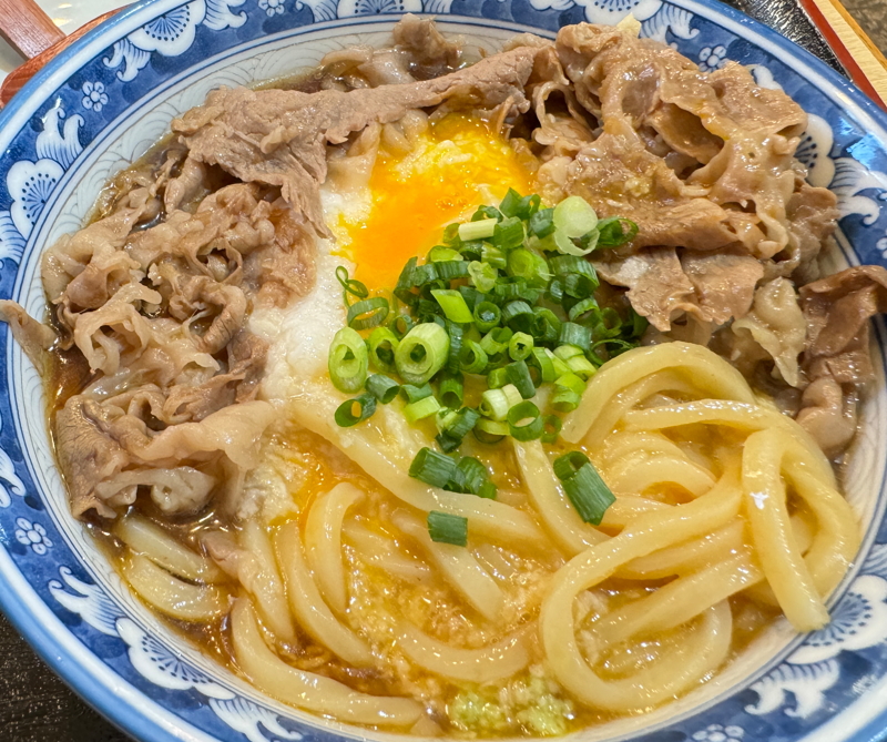 鶴ヶ丘　釜ひろの「スタミナぶっかけ」うどん