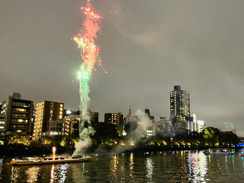 天満橋水上ミニ花火