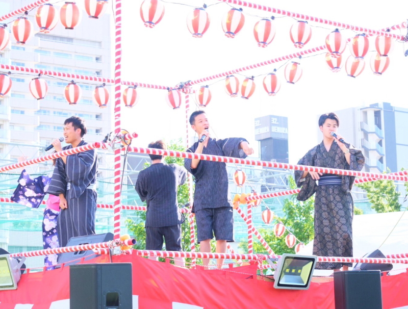 天王寺　てんしば夏祭りのゆかたアカペラ、音楽ライブ