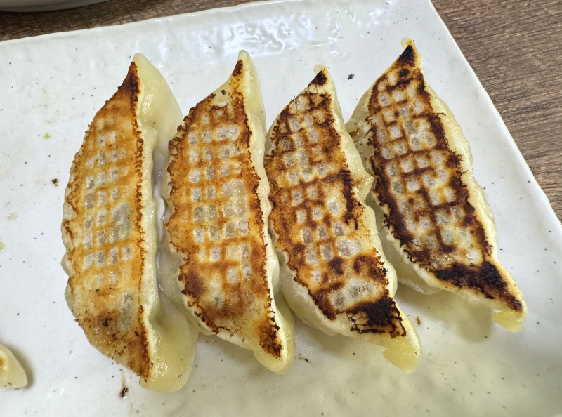 ふくちぁん餃子の綺麗な焼きめ