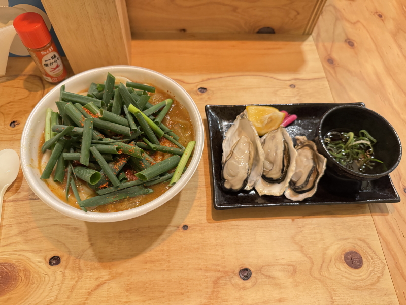 リニューアルオープンした「Mr.ShiNの店」カレーうどん