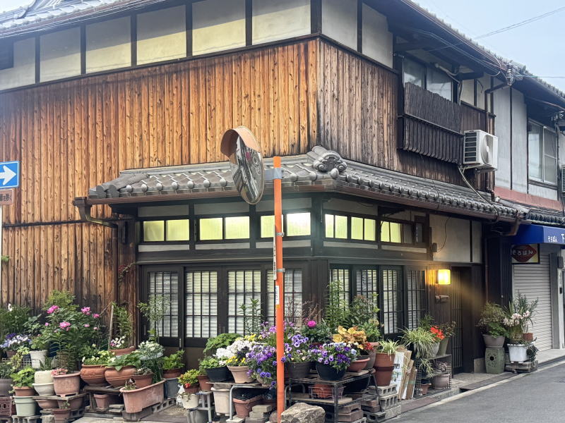 住吉の「ハット屋パン」さんの暖簾がなくなってました。なんか淋しい。