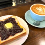 田辺「TINY BOX COFFEE」の「あんバター」＆「ウィークラテ」＆「ホットチョコ」