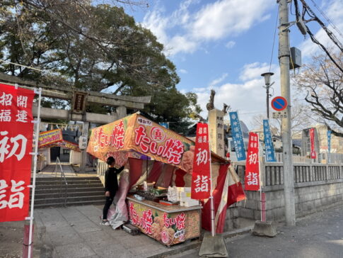 長居「神須牟地かみすむぢ神社」大晦日と三が日出、出店してる露店