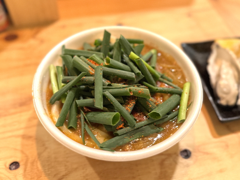 リニューアルオープンした「Mr.ShiNの店」カレーうどん