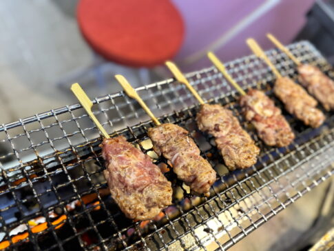 タイの現地人をも唸らせる味「ムーピン」食べてみた。長居商店街ム―ムームー【すみつーグルメ】