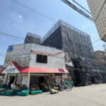 長居西【昔あったアプロ跡地に黒い囲い!?】しらすぎの隣、不二屋の角を曲がったところにちょっとした動き？