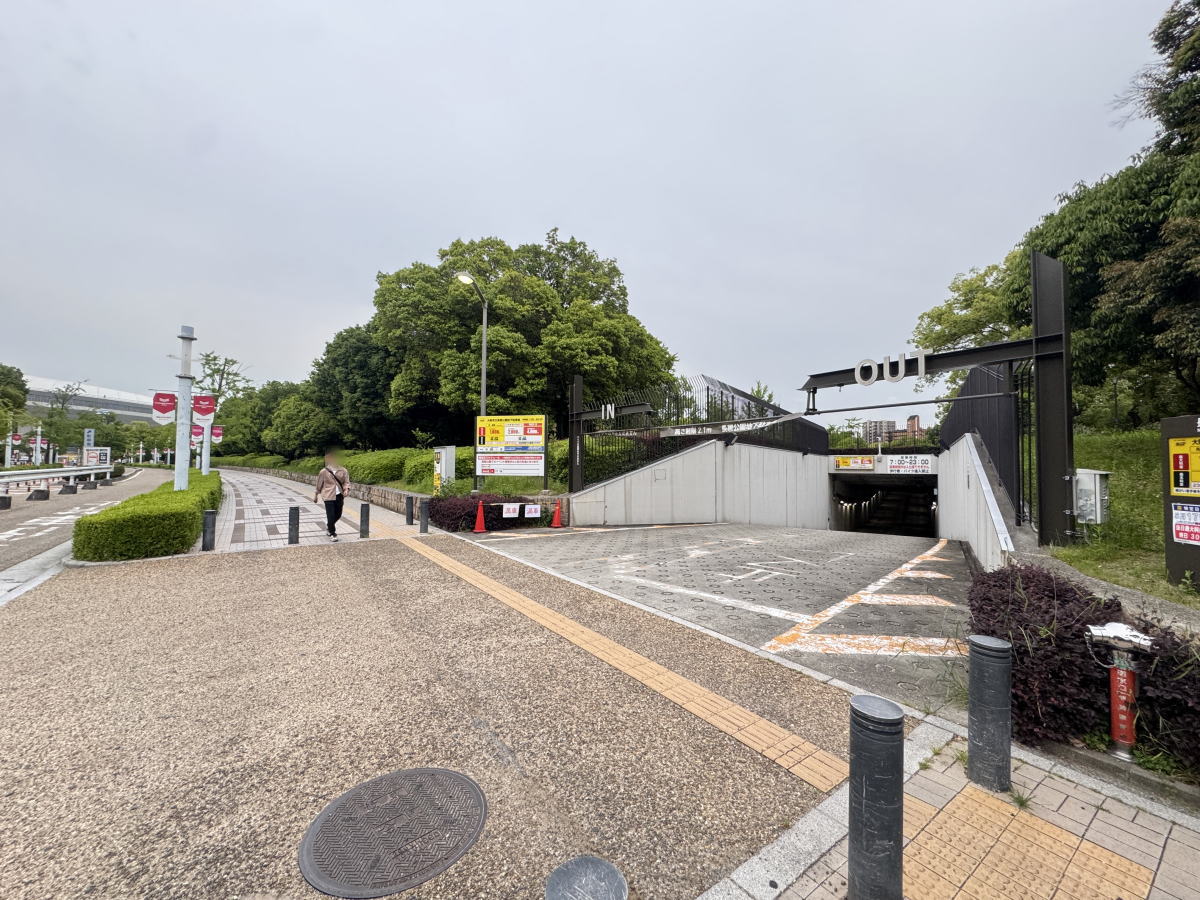 長居公園の駐車場