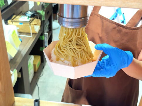 粉浜商店街　芋よし住吉大社店　の芋ンブラン