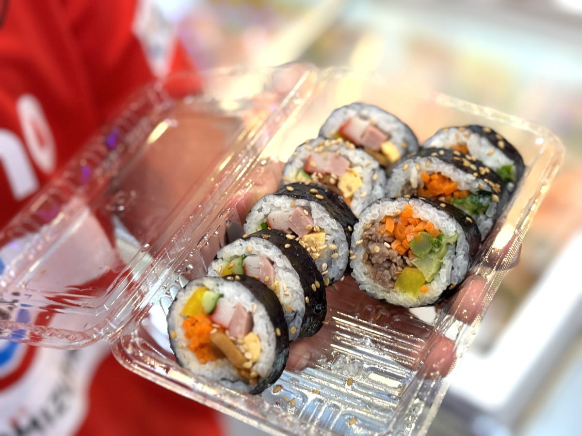 駒川商店街 「お惣菜のほほ笑み」のキンパ