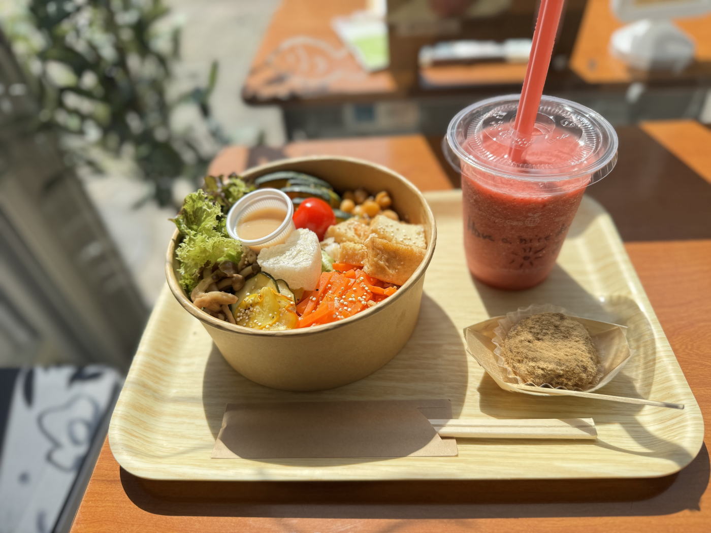 「ベジVege DELI」女子力高めランチ「ブッダボウル」