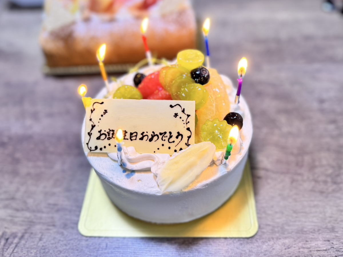 「米粉専門店garance(ギャランス)」のお誕生日ホールケーキ