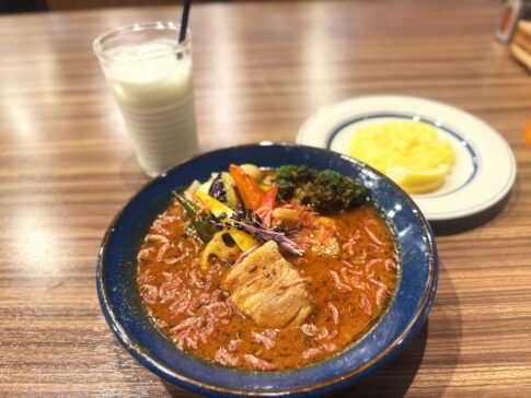 札幌スープカレーJACK(ジャック) 西田辺店「豚角煮ベジカレー」海老スープ