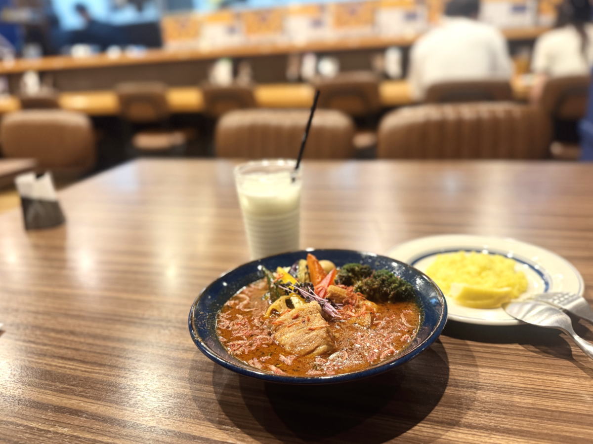 札幌スープカレーJACK(ジャック) 西田辺店「豚角煮ベジカレー」海老スープ