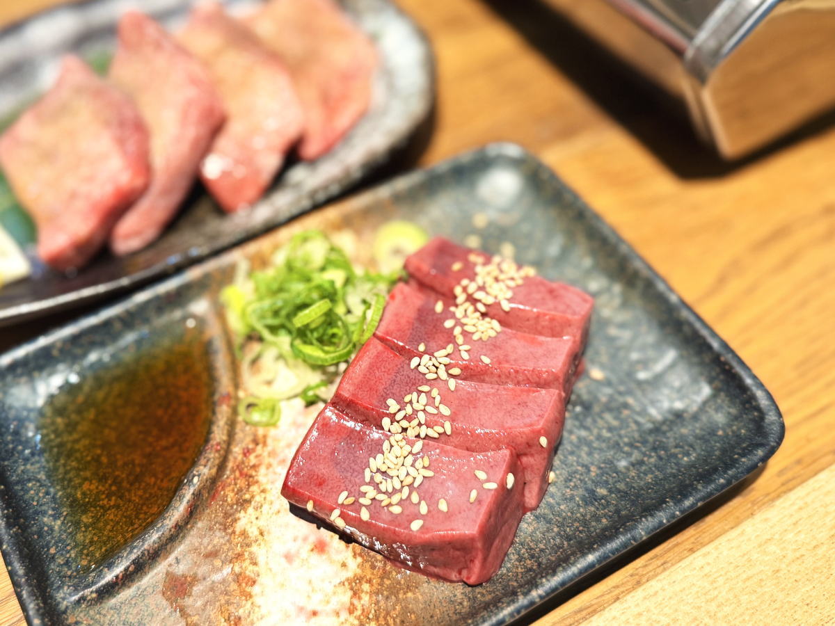 焼肉ちりとり鍋タベタ西田辺店の新鮮厚切りレバー