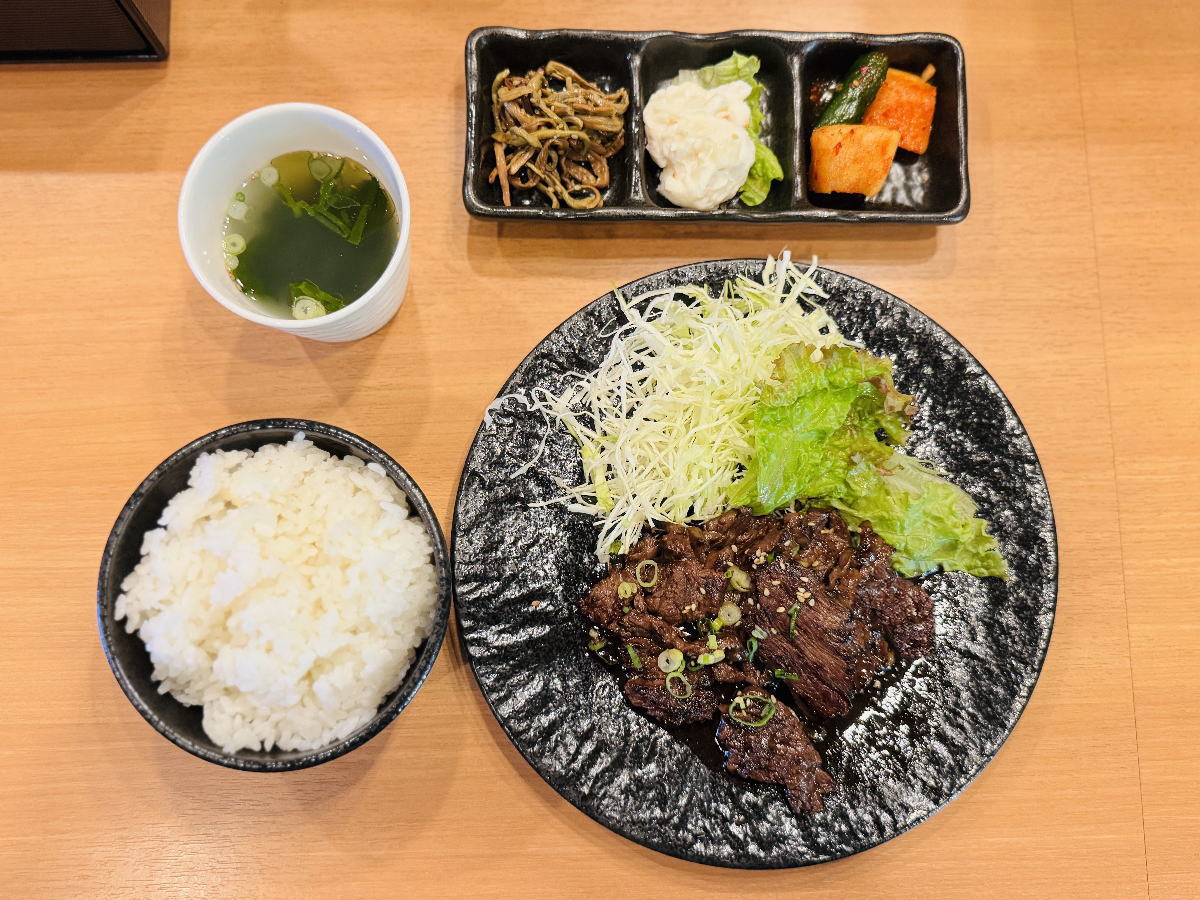 あびこの焼肉屋にくのひのハラミ弁当