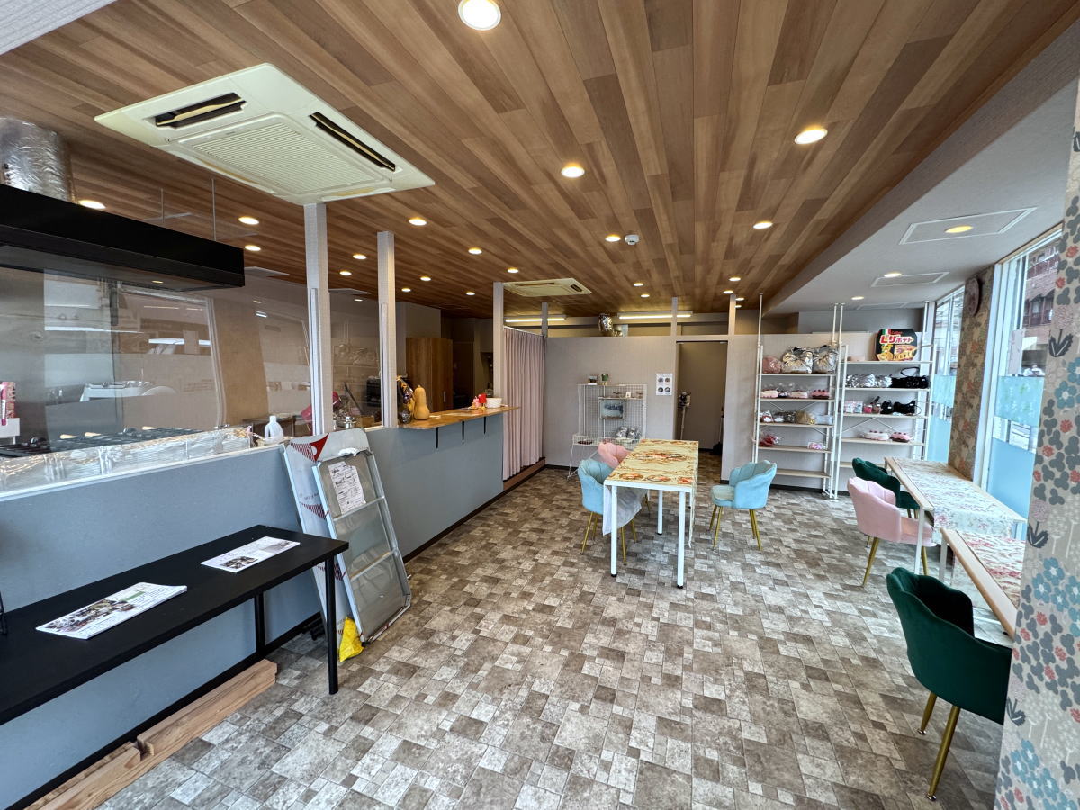 たいやき手毬庵の店内
