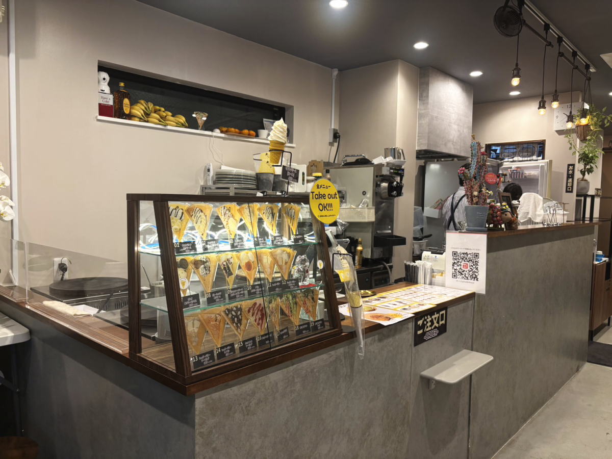 スイーツカフェくるくるの店内