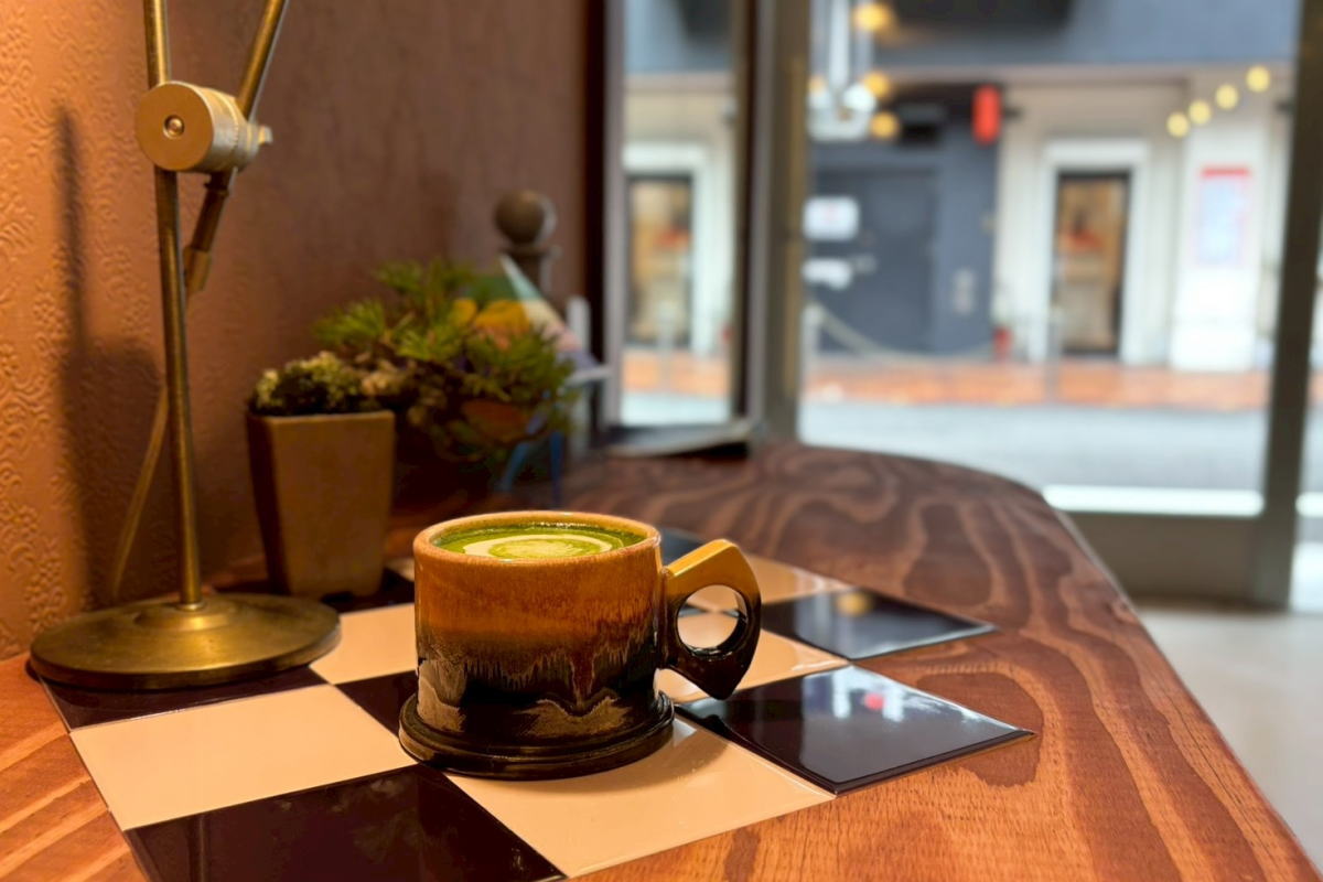 N.C.C (長居カルチャーセンター) 本格的な宇治茶と最強タッグののこだわり。路地裏で心を整える一杯【すみつーグルメ】