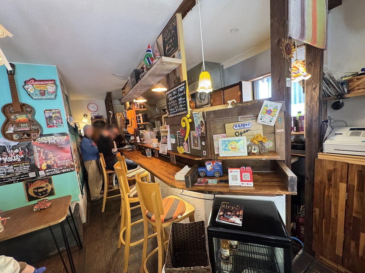 「DAI DAI FARM」のジャークチキンランチを我孫子公園で。海を越えた多国籍料理がワクワクする人気店【すみつーグルメ】