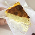 Lime(ライム)の濃厚「バスクチーズケーキ」ザ！レア♪とろけすぎて、もはやケーキちゃう【すみつーグルメ】