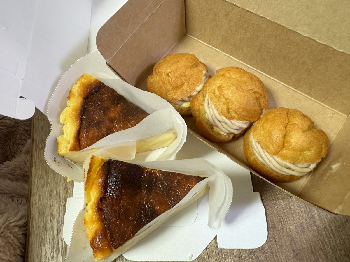 Lime(ライム)の濃厚「バスクチーズケーキ」ザ！レア♪とろけすぎて、もはやケーキちゃう【すみつーグルメ】