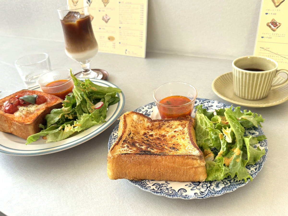 ミスルトウ喫茶店でモーニングしてきた。ブリュレフレンチトーストと贅沢な空間