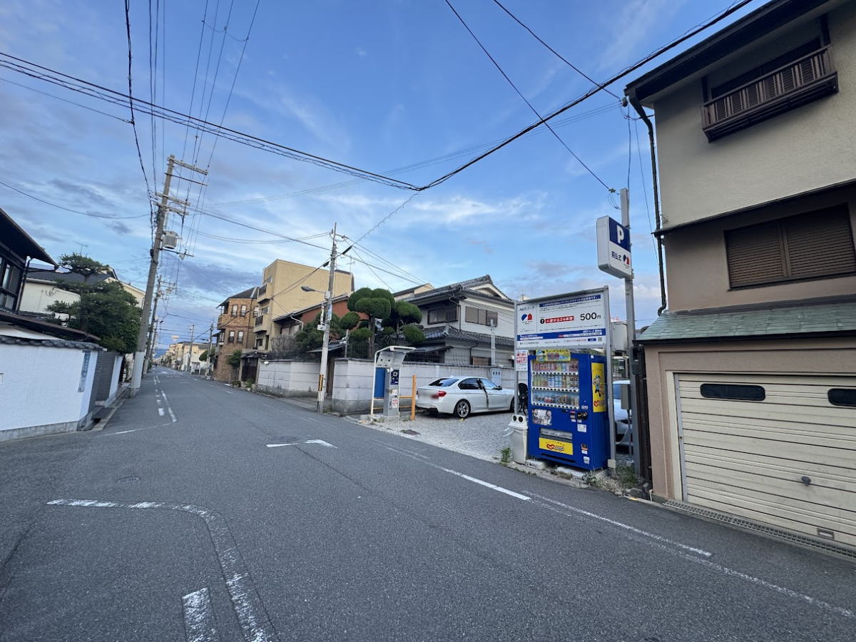 「マストパーク南田辺」5月11日で営業終了してまうみたい。17：30閉鎖。24時間500円の格安パーキング