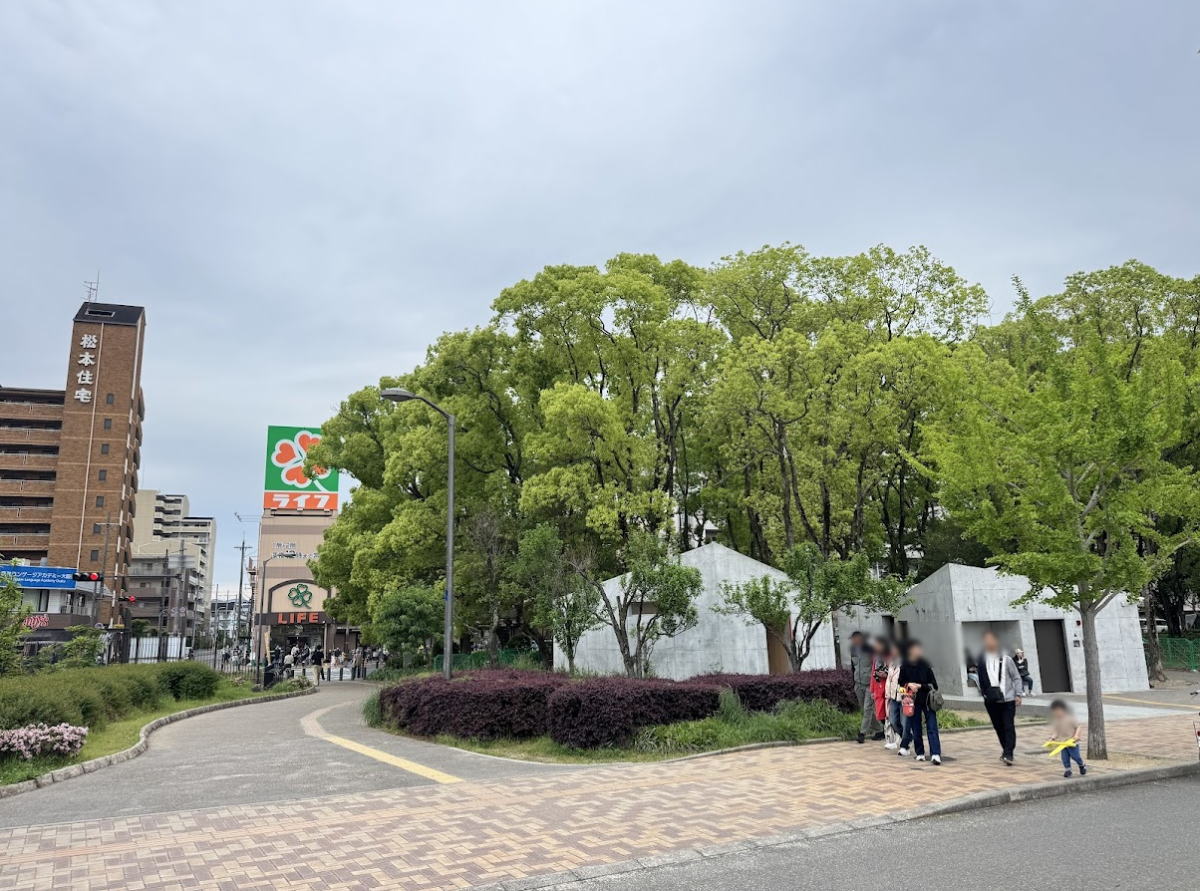 長居公園の中に喫煙所！「南入口喫煙所」1月10日（土）オープンしてた。