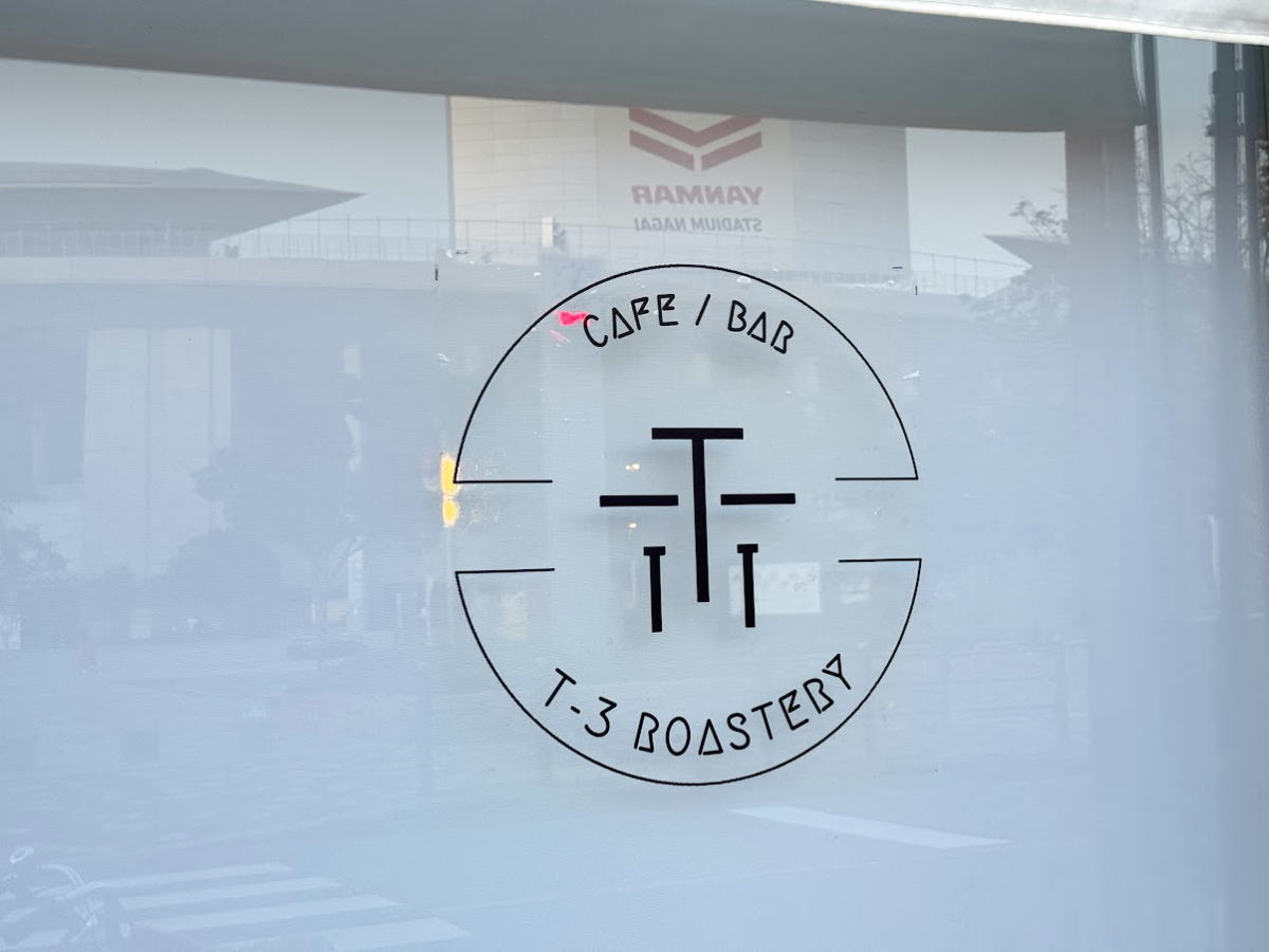 「T-3 ROASTERY（ティースリー・ロースタリー）」が6月1日オープンするみたい。長居公園前