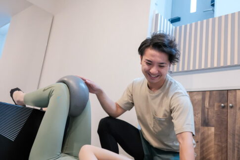 【長居】ワンコインでパーソナル体験！肩こり・腰痛に悩む人へ。しんどい筋トレだけちゃう。身体を整えるジム「asmo」【すみつー広告】