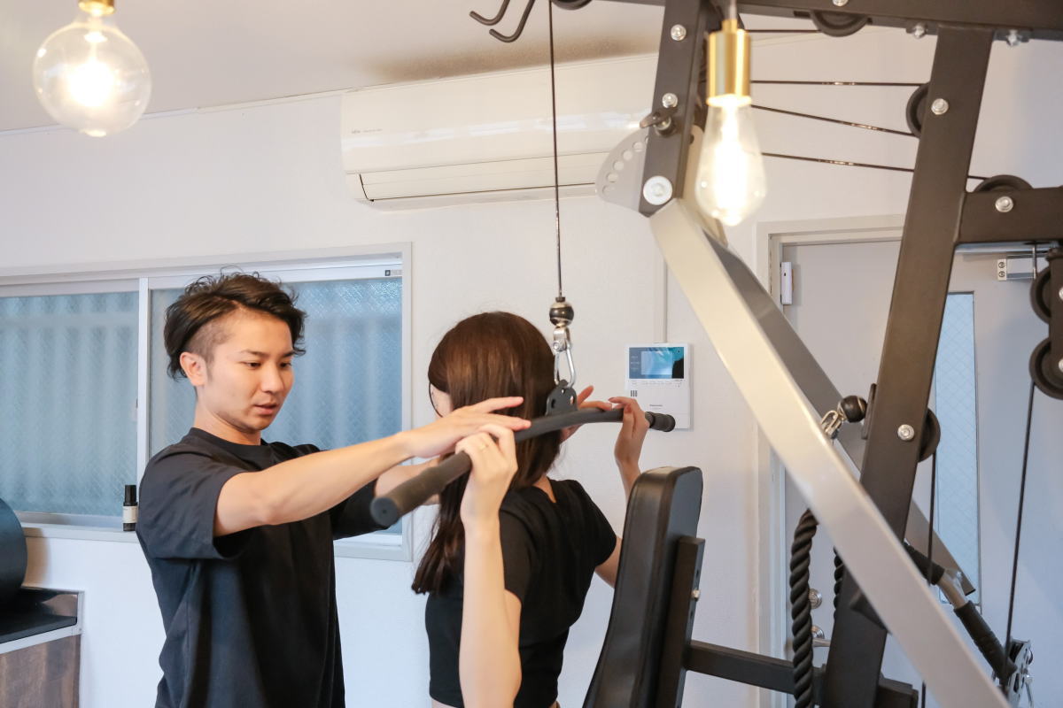【長居】ワンコインでパーソナル体験！肩こり・腰痛に悩む人へ。しんどい筋トレだけちゃう。身体を整えるジム「asmo」