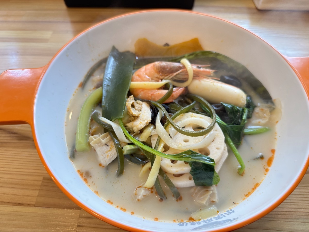 あびこ「ハルビンマーラータン（尔滨 麻辣烫）」の牛骨マーラー食べてきた。